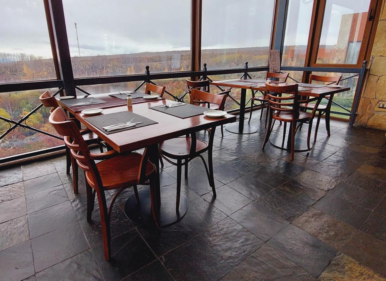 Hotel Y Cabanas Llanuras De Diana - Caja Los Andes ปวยร์โตนาตาเลส ภายนอก รูปภาพ
