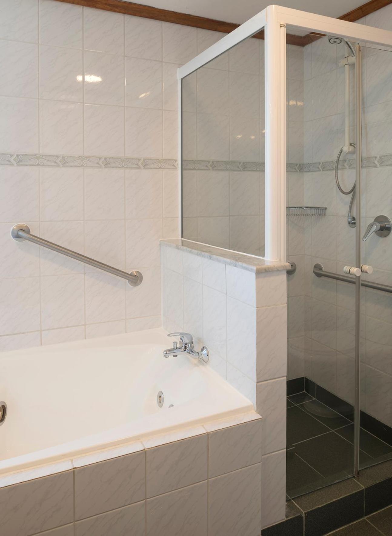 Hotel Y Cabanas Llanuras De Diana - Caja Los Andes ปวยร์โตนาตาเลส ภายนอก รูปภาพ